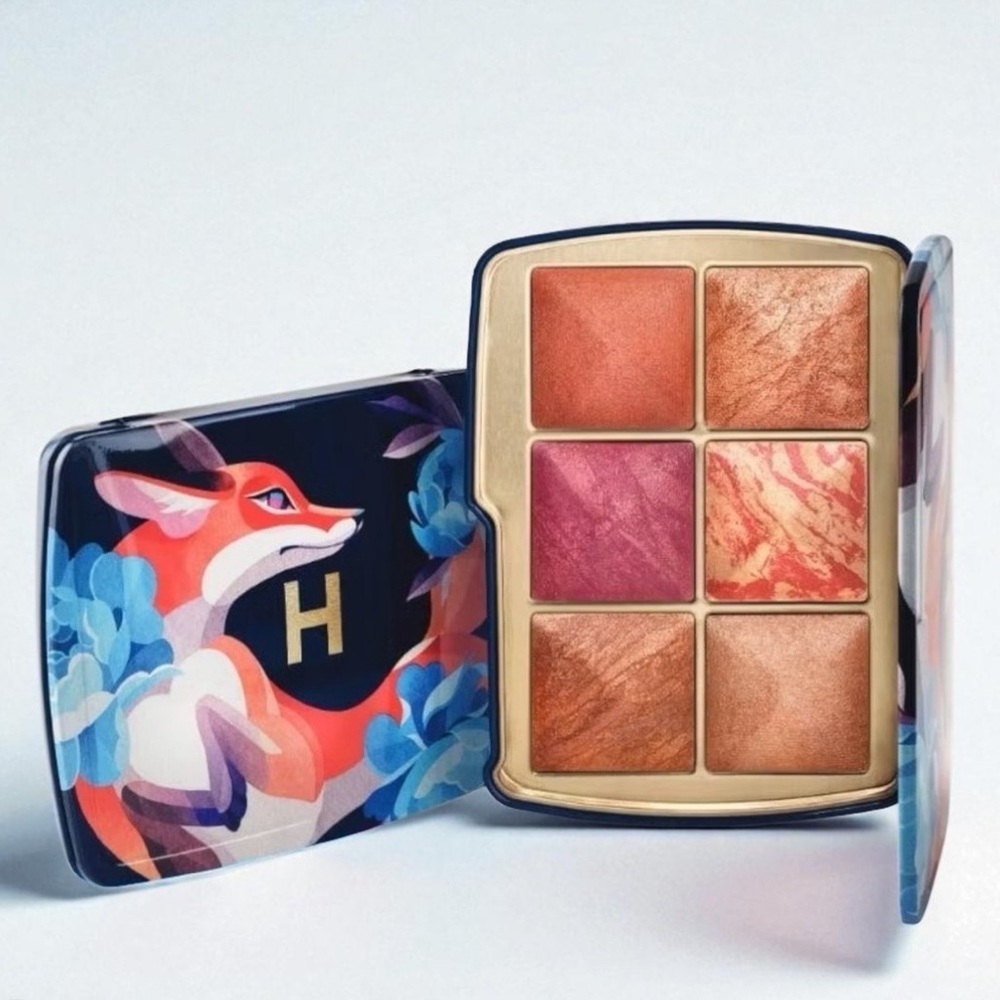 Hourglass Radiant Face and Cheek Palette. Fox limited edition. - Picture 2 of 12